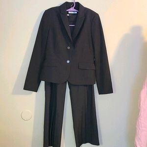 EUC Calvin Klein suit